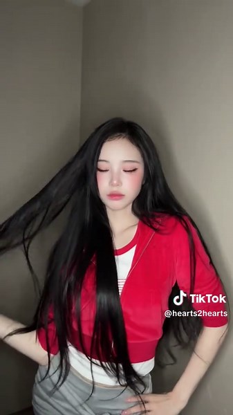 Ian Hearts2Hearts (하츠투하츠) — yes, your jaw