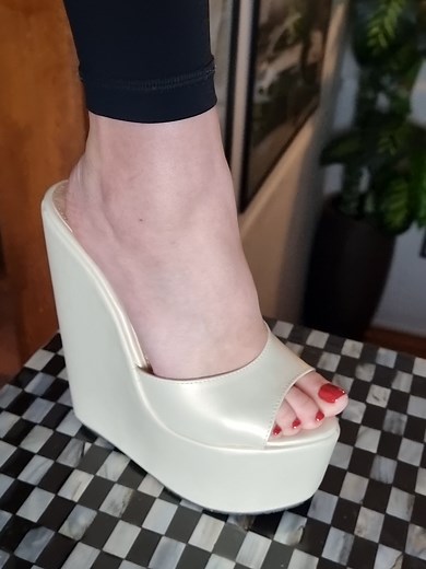 Stylish High Heels Collection: Shoes of Hollywood