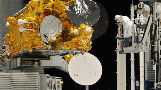 France : L'Arcom met en demeure Eutelsat de cesser la diffusion de chaînes russes