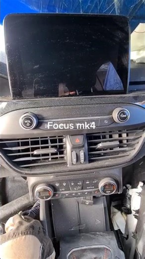 Fast Disassembly Ford Focus MK4 Navigation/Multimedia