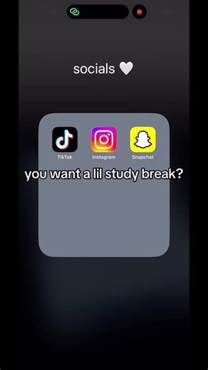 Studying smarter :) #studytok #students #studytips #studyhacks #phoneaddiction