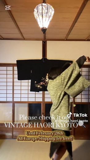 【VINTAGE HAORI KYOTO new haori released!!】 Kyoto Black Haori from Japan🇯🇵 SPECIAL ARABESQUE HAORI PATTERN👘 《Now on Sale!!》 ONLY from Japan in KYOTO⛩️ Until 28th February ALL Europe Shipping fee is
