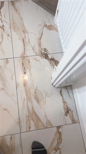 Cloakroom floor tiling. Porcelain. Calcutta Gold. #decoration #bathroomdesign #tiles #home
