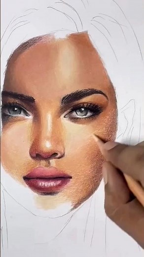 Drawing skin tone with colored pencils !