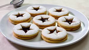 Fursecuri Linzer cu gem - reteta video