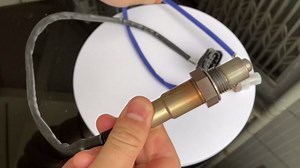 2Pcs O2 Oxygen Sensor 234-4528 234-4529 Upstream Downstream Compatible with 2011-2016 Chevrolet Cruze,2013-2020 Chevy Sonic Trax, 2013-2021 Buick Encore, 1.4L L4 1364cc, Replace # 234-4528 234-4529