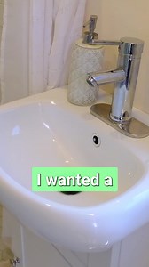 This shower is on a bus, and gives all the homey vibes! Being able to shower when you're boondocking is a game changer. Full tour, https://youtu.be/OdT4LbRmXnE. Follow their adventures, https://www.instagram.com/booneandthebus/. | Tiny Home Tours