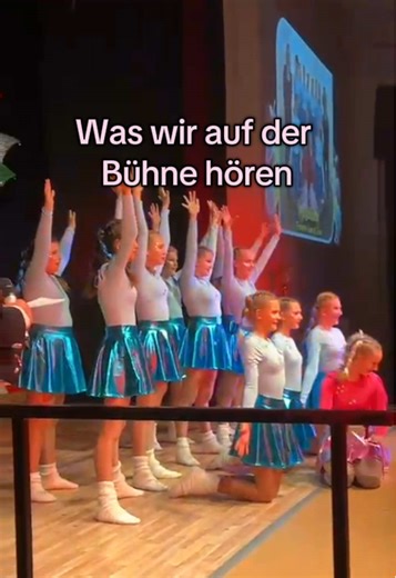 Karnevalistischen Tanzsport: Bühne vs Publikum
