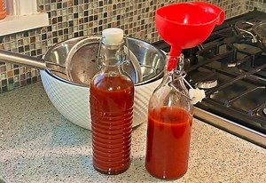 Get my cookbook @ http://www.CaribbeanPot.com Roucou aka Achiote or Annatto Extract to use in your Caribbean recipes. Including, stewed fish, Pelau, Stews and soups. More Caribbean Recipes @ http://www.CaribbeanPot.com | Caribbean Pot