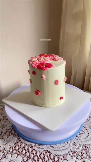 Delightful Pink Flower Cake Design Ideas