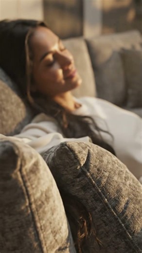 Your living room deserves this sofa 🛋 #amazonfinds #sofa #budgetfriendly #budget