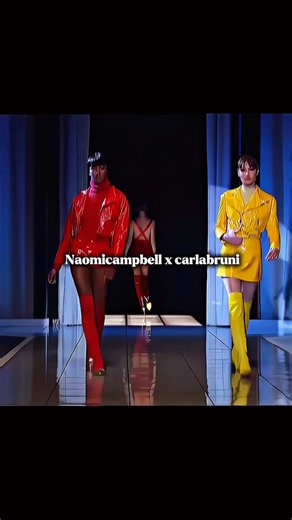versace's power move. 👑 #naomicampbell #carlabruni