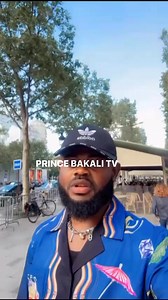 Mokili eningani M’zee kindingu asengi Bakali pardon Alobi akomi naye neutre, Alobi ba musiciens oyo afinga ba limbisa ye c’est le Congo qui voit tout. | Prince bakali
