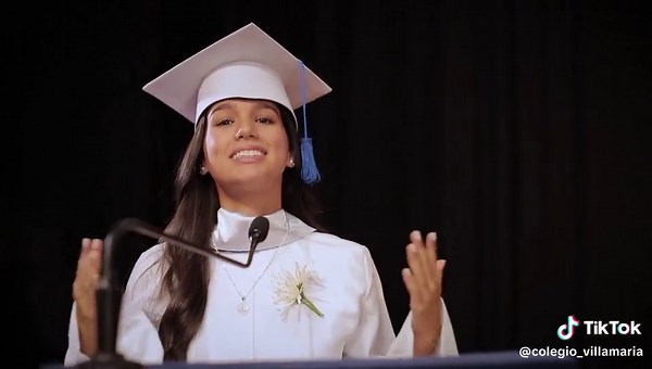 Formación de mujeres líderes en Colegio Villa Maria