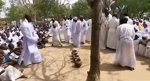 204 reactions · 70 comments | TIK TOK VIDEO of the WEEK | Who said Mapostori can‘t drop fresh dance moves? @lykekays | EarGround TV | Facebook