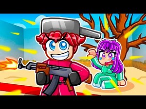 Playing as a PROTECTIVE GUARD in Squid Game!