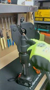 How to tie two 1/0 gauge electrical wire lines #electricity #electrician #tools