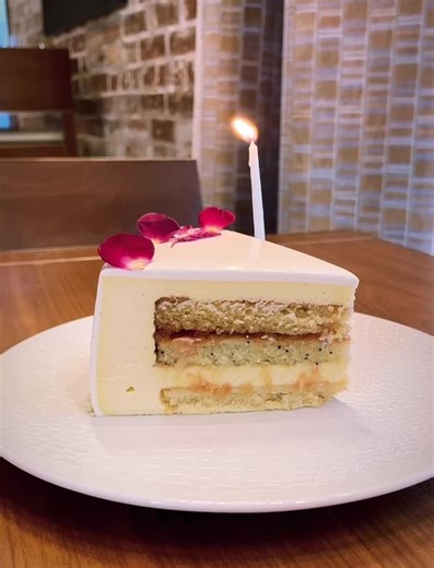 Wishing our very own Emeril Lagasse a very happy birthday and wonderful year ahead! | Emeril's