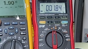 【新品】优利德UT197万用表通断蜂鸣，电阻，二极管，电容测试表现