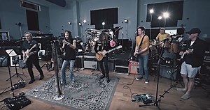 Watch David Gilmour, Steven Tyler, More Rehearse For All-Star Peter Green Tribute Show [Video]