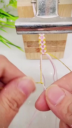 4.7K views · 60 reactions | Bracelet tutorial handmade DIY video day 2 part 4 #handmade #bracelettutorial #craft #british #bracelet #beautifulbracelet #DIY #reels #reelsfb #reelsvideo #reels2023 | Bracelet DIY | Facebook