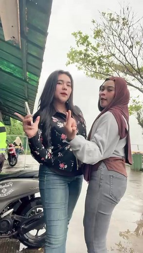 Papa? Cindy Nona Ghotik