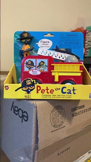 Pete the Cat Firefighter Pete with Fire Truck #madcaptoys #ebay #petethecat