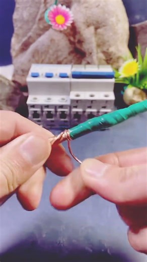 hard wire T-joint connection).I’ll explain it simply and safely, without risky step-by-step