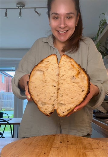Overproofed to burnt loaf… FAIL 😂 I forgot it was in the oven when making breakfast… at least the inside looks great … #sourdough #sourdoughtok #sourdoughtiktok #overproofedsourdough #bread