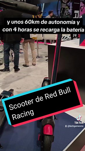 Scooter Red Bull Racing y Reebok en CES 2024