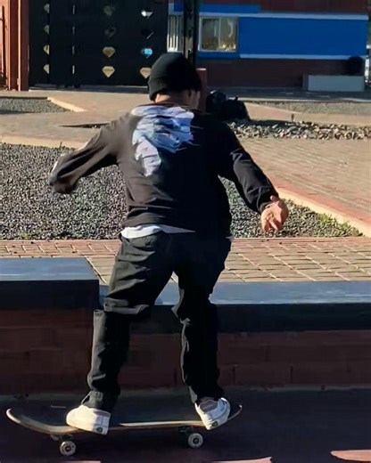 Slow motion session. #skateboarding #akidfromathlone | Jean-marc Johannes