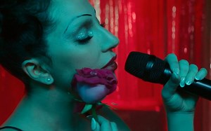 一个明星的诞生(A Star is Born)Lady Gaga-La Vie En Rose(玫瑰人生)