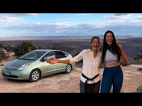 Two Girls LIVING in a Prius & FINDING a DOG in the middle of the Desert (part 2)