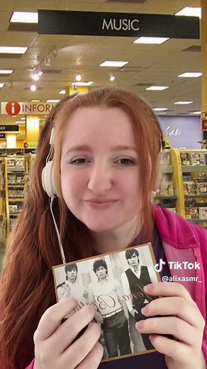 #asmr #2007 #nostalgia #asmrpov #hottopic #bridgetoterabithia | Hot Topic