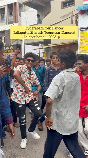 Nallagutta Dancer Sharath Dance #nallaguttadancersharath #dance #hyderabad #folk #ytshorts #viral#yt