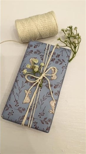 Minimalist Wrapping with Twine
