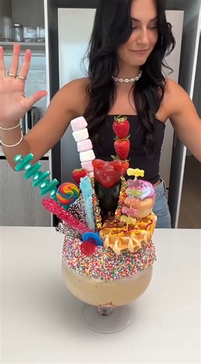 I Make This Sundae for Everyone’s Birthday Easy Party Dessert