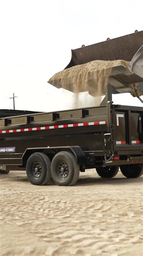 The Sure-Trac® Heavy Duty Low Profile Dump Trailer is engineered for professionals who demand the highest level of strength, versatility, and efficiency. Stop by to get your Sure-Trac Trailer today: 3922 Crawfordville Rd, Tallahassee, FL 32305 #suretrac #hdlowprofiledumptrailer | Lee Trailer Sales