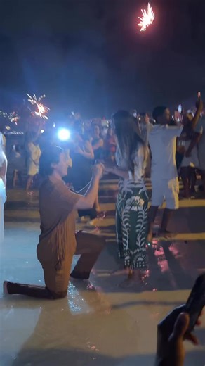 Was at Palm Beach last night and as I started to film the fireworks a couple got engaged in front of me! Sharing this video in hopes they are on here or someone knows them and can share it. What a magical moment. Congratulations! 💍🎆 | Ocean Hill Properties