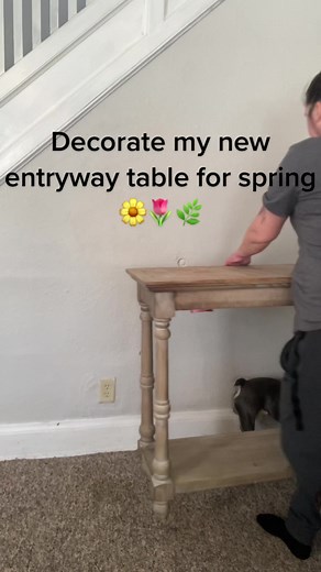 Spring Decor Ideas for Your New Entryway Table