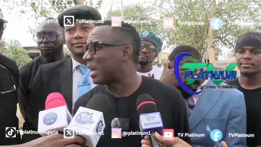 Sowore Speaks After Meeting Blord In Kuje Prison Abuja: ‘I Will Not Allow VeryDarkMan Oppress Him. Due Process Was Not Followed In This Case. VDM, The Judge, And The Police Used The Back Door To Send Blord To Jail. I Once Fought For VDM When Similar Tactics Were Used Against Him, Twice. Now He’s Doing The Same To Blord And Even Insulting Me, But It Doesn’t Matter. Blord Must Be Released.”