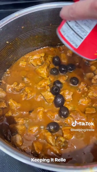 How to Pronounce Pastele Stew Correctly | Fusion Hawaii-Puerto Rican Dish