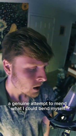 POV: the algorithm blesses you #2000snostalgia #hyperpop #glitchpop #independentartist