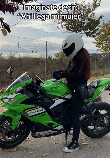 Kawasaki Bike Girl: A Fun Imaginate Moment