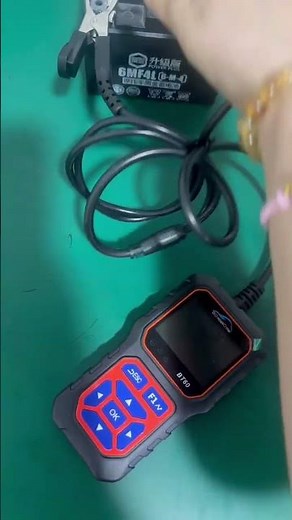 BT60 Battery Tester: Correct vs. Reverse Polarity Connection Demonstration | User Guide