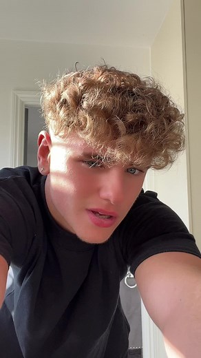 Engaging Demonstration with a Young Male Speaker