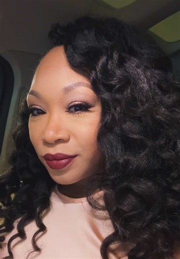 Diva Lipstick Review and Makeup Tips