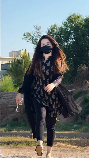 Black Outfit Walk 🖤 | Elegance with Nature Vibes 🌿 | Aesthetic Road Walk. #BlackOutfit#BlackElegance
