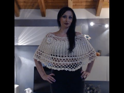 MANTELLINA ELEGANTISSIMA ALL'UNCINETTO 1 di 2