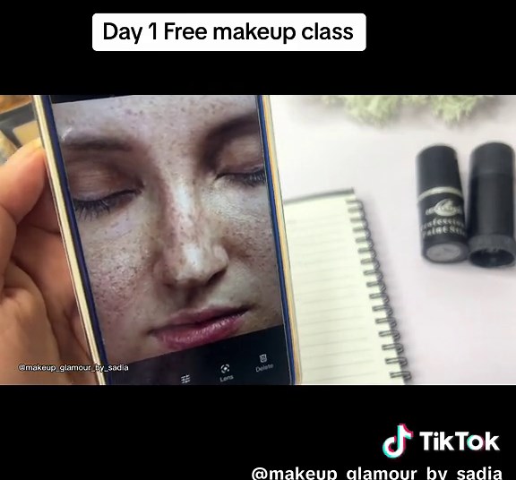 Professional Online Free makeup course day 1 class #foryou #trending #explore #viralmakeuphack #viral #foryoupage #NewPepsiHitMeLike #viral_video #hack #tiktok #onlinefreecourse #beautioncourse #parlourcourseselfgroominhg #parlourcourse #onlinefreeclass